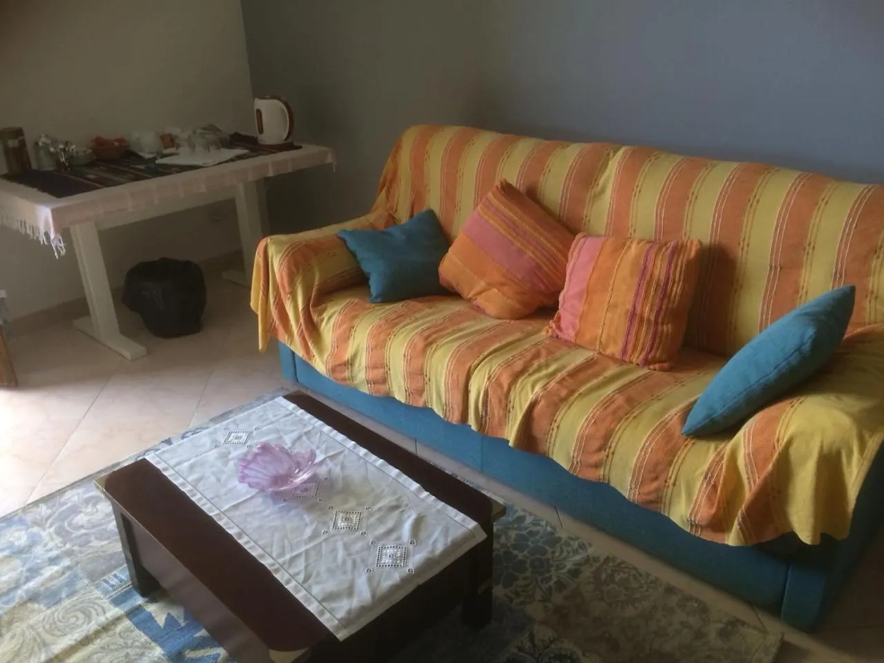 Guest house In Tracastello - Air Cond - Parking Not Included -