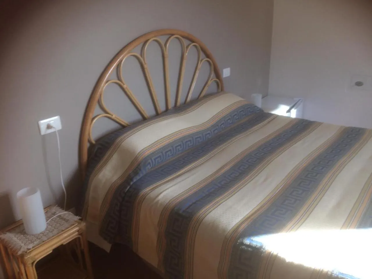 Guest house In Tracastello - Air Cond - Parking Not Included - Italy