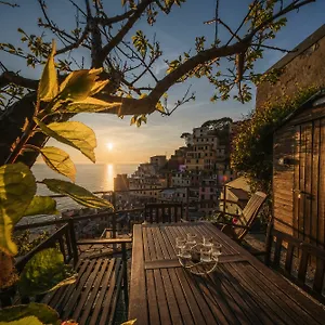 Sailors Rest - Cinque Terre Riomaggiore